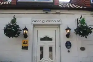 Oyo Arden Guest House, Эдинбург