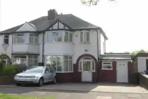 5-bed House With Separate Living Room, Бирмингем