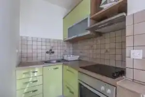 Bungalow Pintar, Karigador