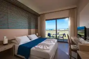 Oasis Apts, Ретимно