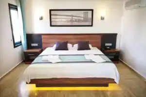 Merlot Hotel Kalkan, Калкан