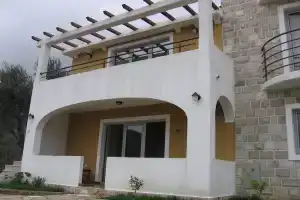 Resort «Maslinjak», Будва