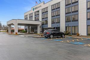 Отель «Clarion Pointe», Эри