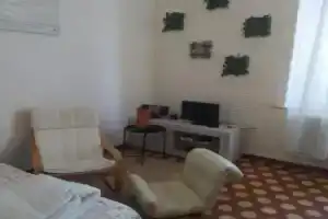 Silvia's house, Марина-ди-Пиза