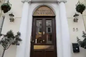 Pembridge Palace Hotel, Лондон