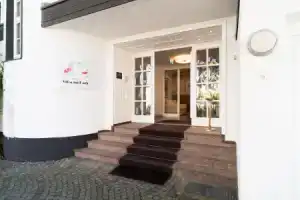 Hotel «Villa im Park», Дюссельдорф