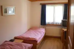 Cresta Hotel, Клостерс