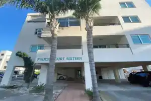 Apollo 2-Bedroom Apartment in Larnaca, Ларнака