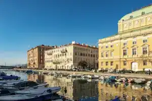 Rijeka City Vibes Apartment, Риека