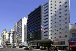 Отель «ibis Buenos Aires Obelisco», Буэнос-Айрес