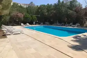 Отель «Tropicana», Датча