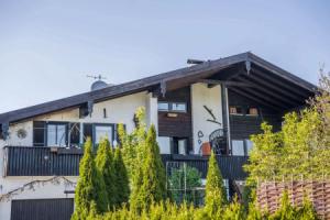 Direkt zwischen Chiemsee u Alpen Dg, Бернау-ам-Кимзее