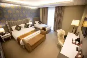 FAFA Aqua Blue Hotel, Голем