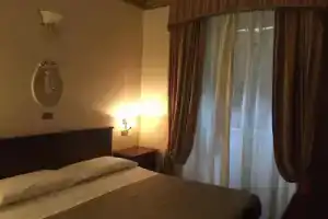 Hotel «Robinson», Рим