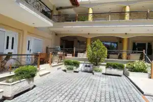Pozar Salt Cave Hotel Spa, Лутраки