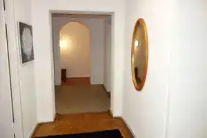 Tolstov-Hotels Large 3 1/2 Room Apartment, Дюссельдорф
