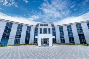 Giraffe Ocean View Hotel, Дар-Эс-Салам