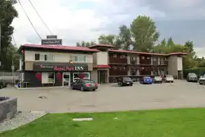 Okanagan Royal Park Inn by Elevate Rooms, Вернон