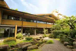 Hotel «Nagaragawa No Sato», Гифу