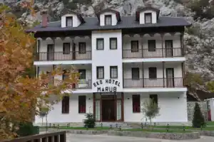Hotel Marub, Рубик