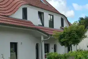 3 Zi Ferienwohnung Piratennest 1, Цингст