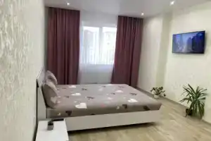 2 кімнатні ,Люкс апартаменти в ЖК Арена ,район автовокзалу, Ровно