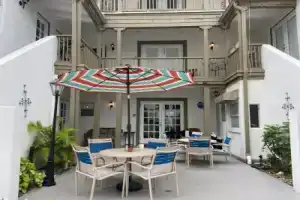 Ask Me Inn Ft. Lauderdale Beach, Форт-Лодердейл