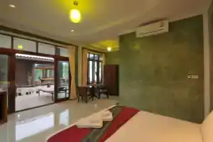 I Talay Lanta, Остров Ланта