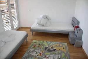 Indoor Swimming Pool, Sauna, Fitness, Private Gardens, Spacious Modern Apartment, Лугано