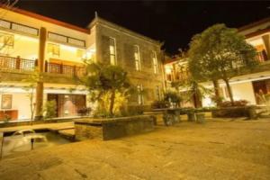Holiday Inn resort, Hoi Ying Lang, Лицзян