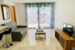 Book Avenida Salou, Салоу