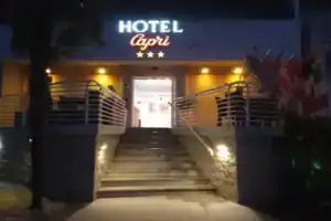 Hotel «Capri», Градо