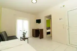 Hotel «Elina», Сивота