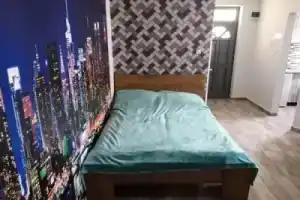 Illaberek apartmanok, Хайдусобосло