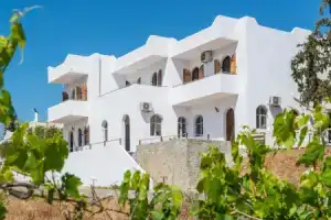 Elena Apartments, Агия-Пелагия