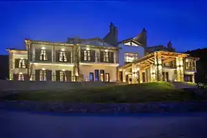 Nymfasia Arcadia Resort, Витина