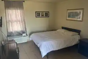 Cole Manor Motel By Oyo Love Field Market Center, Даллас