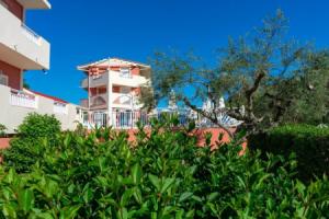 Zante Pantheon Hotel, Циливи-Планос