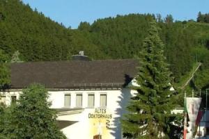 Altes Doktorhaus - Hotel Garni, Виллинген