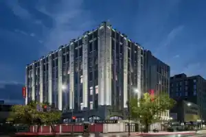 Hampton Inn by Hilton Lincoln Downtown, Линкольн
