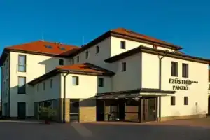 Ezüsthid Hotel, Веспрем