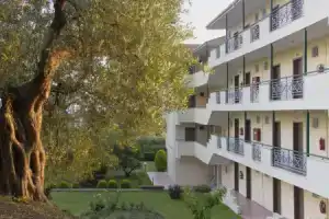 Julia Hotel, Фурка