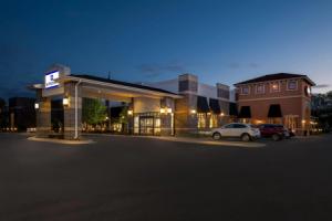 Отель «Best Western Plus», Блумингтон