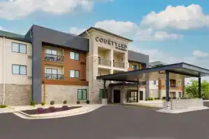 Courtyard Springfield Airport, Спрингфилд