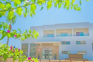 New Famagusta Hotel & Suites, Айя-Напа