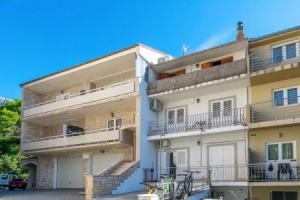 Apartment Livr, Драшнице