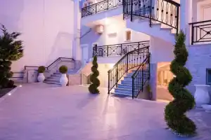 Filippidis Studios Thassos, Хриси-Амудия