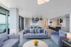 voco Muscat Al Mouj by IHG, Чайл-Эль-Умайр