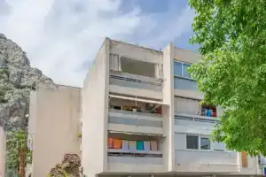 Apartment Priko, Омис