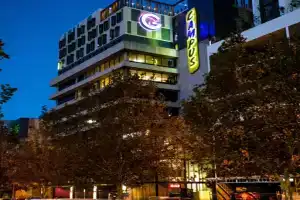 Hostel G, Перт